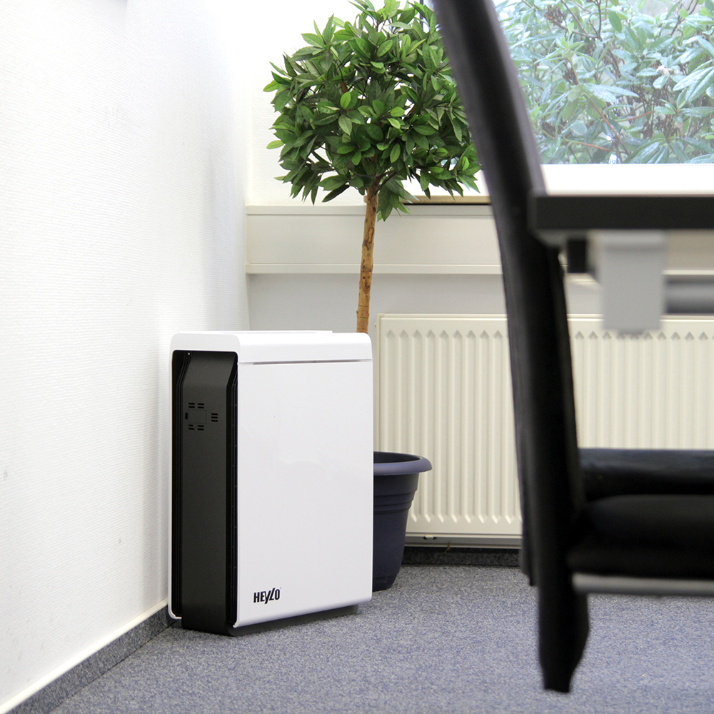 Oczyszczacz powietrza Heylo HL 400 w biurze