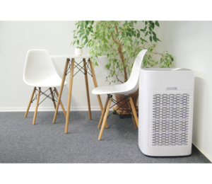 Heylo HL 800 air cleaner in an office